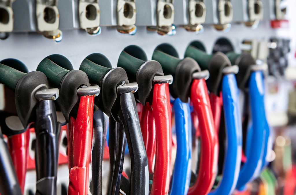 Las pinzas voltiamperimétricas: herramientas versátiles para la medición eléctrica